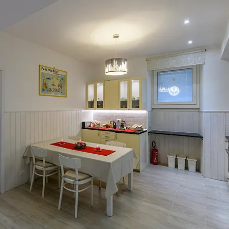 Rainbow Vatican Appartement *